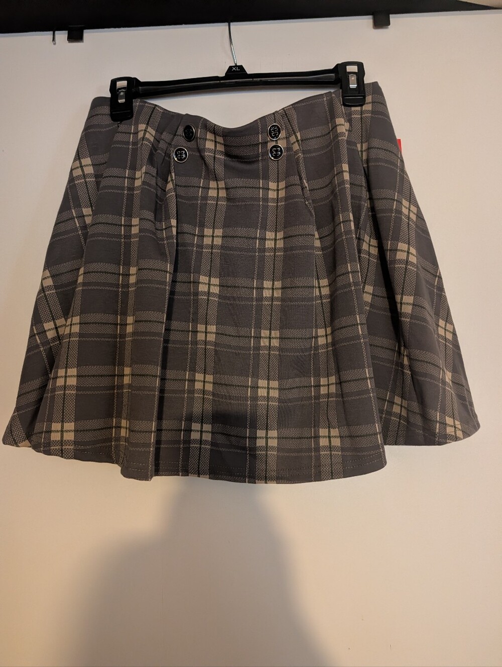 Plaid Pleated Circle Skirt in Gray and Cream
